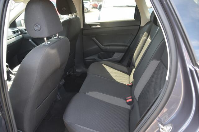 Volkswagen POLO 1.0 TSI Life Carplay | DAB | LED | LMV | PDC rondom | Privacy glas