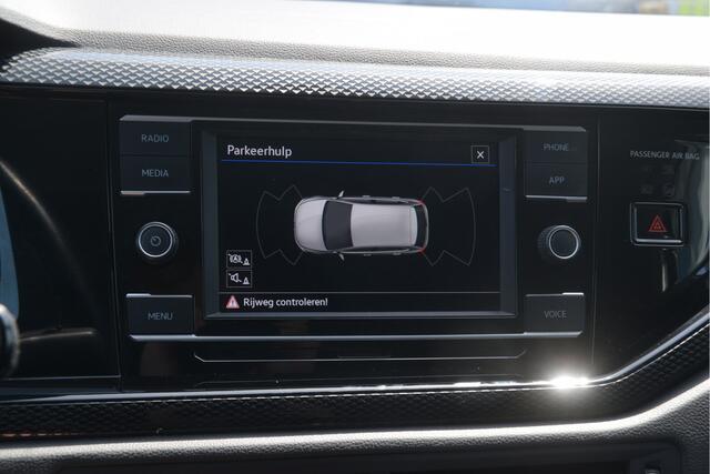 Volkswagen POLO 1.0 TSI Life Carplay | DAB | LED | LMV | PDC rondom | Privacy glas