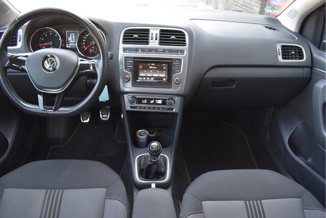 Volkswagen POLO 1.0 Comfortline Stoelverwarming, PDC, Climatronic, LMV 15"