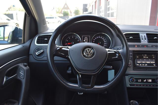 Volkswagen POLO 1.0 Comfortline Stoelverwarming, PDC, Climatronic, LMV 15"