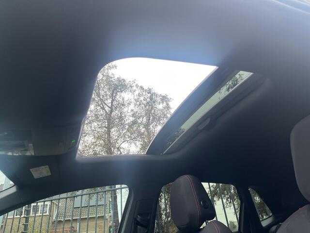 Volkswagen POLO 2.0 TSI GTI 207pk / Panorama dak / Full Led / 17 Inch / Virtual Cockpit / Camera / Climate control / Adaptive Cruise / 17''LMV