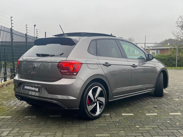 Volkswagen POLO 2.0 TSI GTI 207pk / Panorama dak / Full Led / 17 Inch / Virtual Cockpit / Camera / Climate control / Adaptive Cruise / 17''LMV
