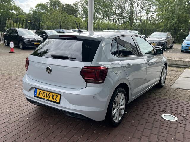 Volkswagen POLO 1.0 TSI 95pk Highline Executive / Navigatie / Carplay / Parkeer sensoren V+A / Carplay / 16'' LMV