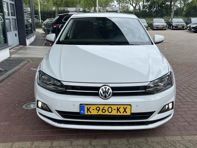 Volkswagen POLO 1.0 TSI 95pk Highline / Virtual Cockpit / Navigatie / Parkeersensoren V+A / 16'' LMV