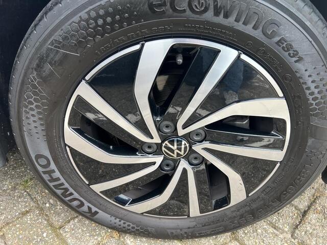 Volkswagen POLO 1.0 TSI 95pk DSG Life Edition / Virtual Cockpit / Navigatie / Camera / 15" LMV
