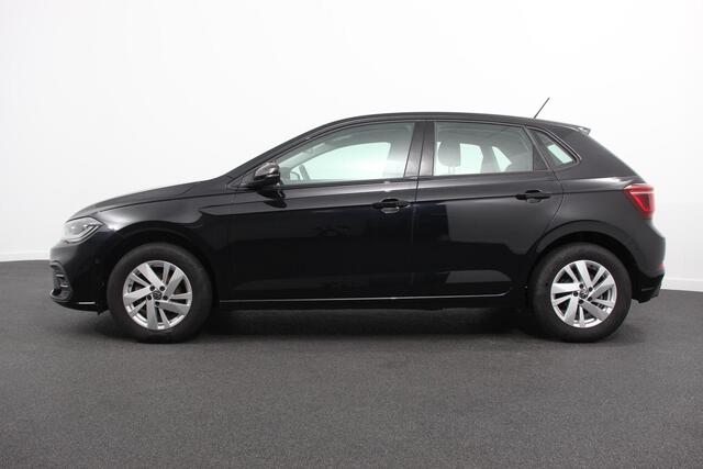 Volkswagen POLO 1.0 TSI 95pk DSG Style Navigatie Apple Carplay/Android Auto Parkeersensoren Park Assist Adaptieve Cruise Control Stoelverwarming Airco Digitale cockpit