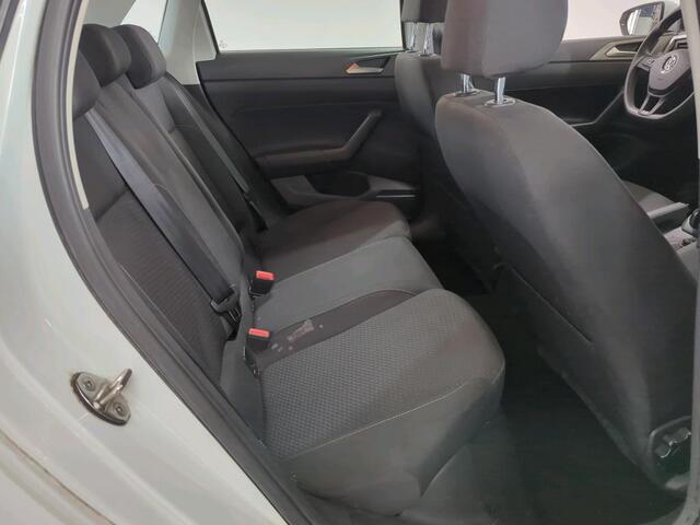 Volkswagen POLO 1.0 TSI Comfortline / Navigatie / Airco / Cruise controle / Lichtmetaal 15 inch /