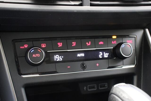 Volkswagen POLO 1.0 TSI Comfortline Business Automaat - Carplay, Adapt. Cruise, Clima, PDC