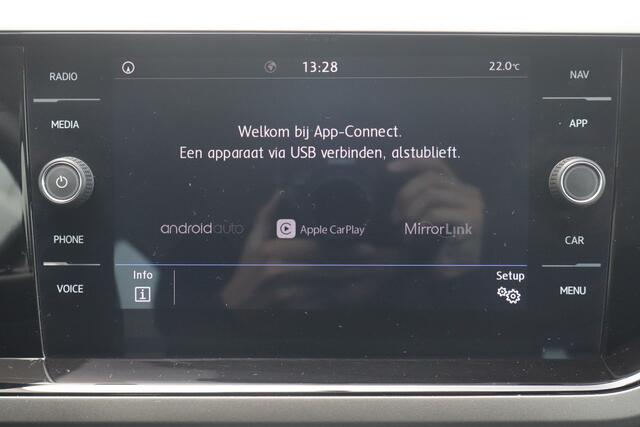 Volkswagen POLO 1.0 TSI Comfortline - NL- Auto!! Adap Cruise I Apple I Airco