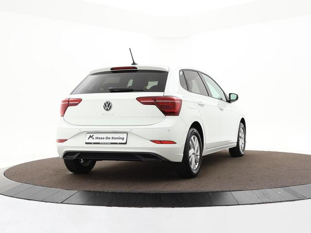 Volkswagen POLO 1.0 TSI 110pk DSG Style · Camera · Apple/Android Car Play · Dodehoeksensor · Parkeer Assistent · Stoelverwarming · Active Info Display ·
