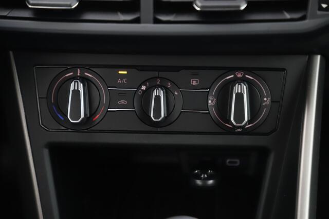 Volkswagen POLO 1.0 TSI Comfortline 95PK Navigatie Carplay Android Adaptive Cruise Airco LED