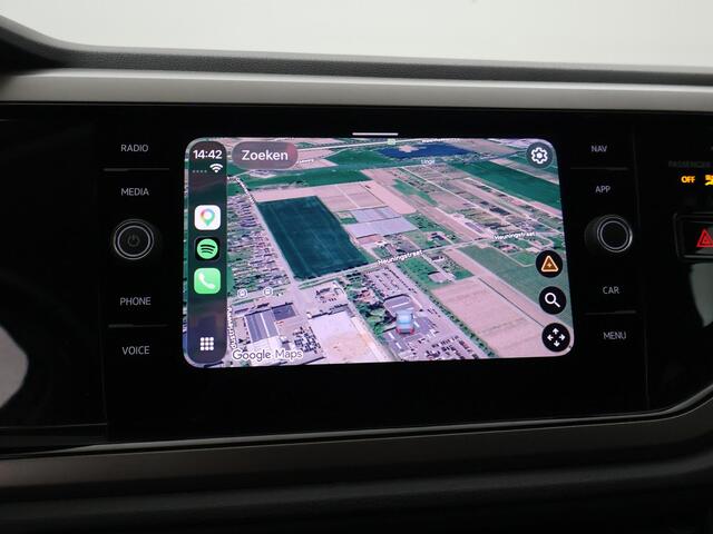 Volkswagen POLO 1.0 TSI R-LINE EDITION + APPLE CARPLAY | ANDROID | ADAPTIVE CRUISE CONTROL | DAB | PRIVACY GLASS