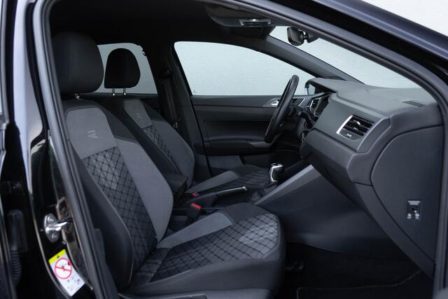Volkswagen POLO 1.0 TSI R-Line / Virtual Cockpit/ Cruise Control/ Touch Navigatie/ 70kW (96PK)