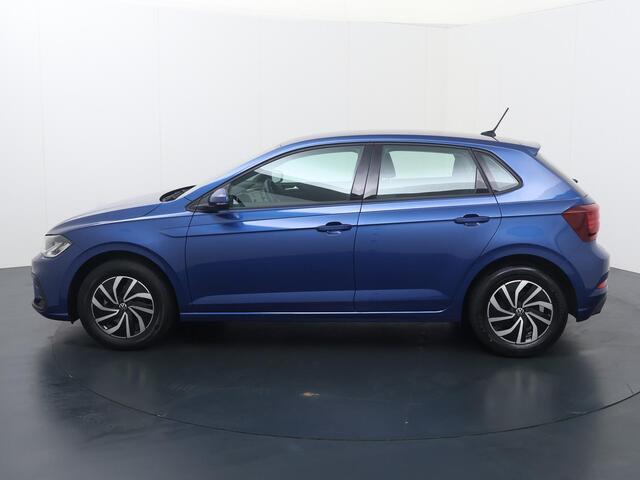 Volkswagen POLO 1.0 TSI Life | 95 PK | Adapative Cruise Control | Travel assist | Elektr. inklapbare spiegels | LED verlichting | Apple Carplay/Android Auto |