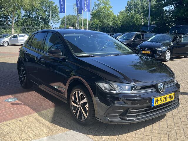 Volkswagen POLO 1.0 TSI Life / Carplay / Getint glas / Airco / Parkeersensoren V+A / 16 Inch
