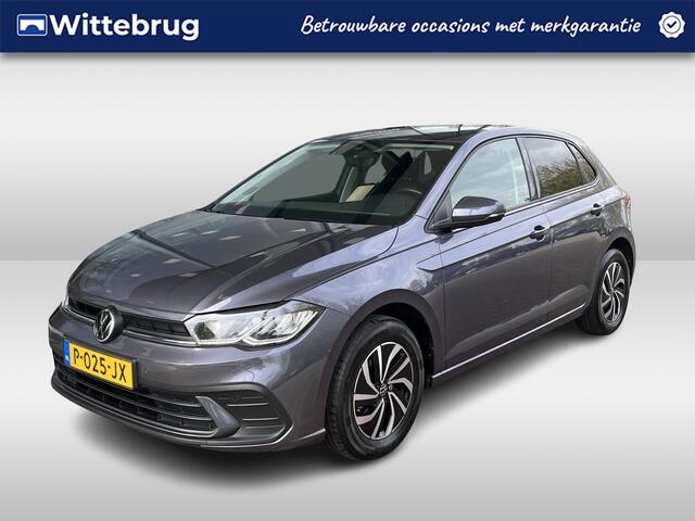 Volkswagen POLO 1.0 TSI 95pk Life / Navigatie / Airco / Parkeersensoren V+A / Getint Glas / 15'' LMV