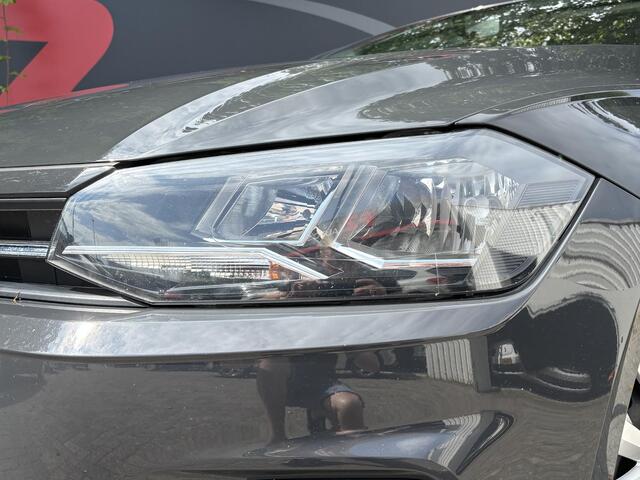 Volkswagen POLO 1.0 TSI Comfortline - Navigatie - Airconditioning - Trekhaak - Adaptieve Cruise Control