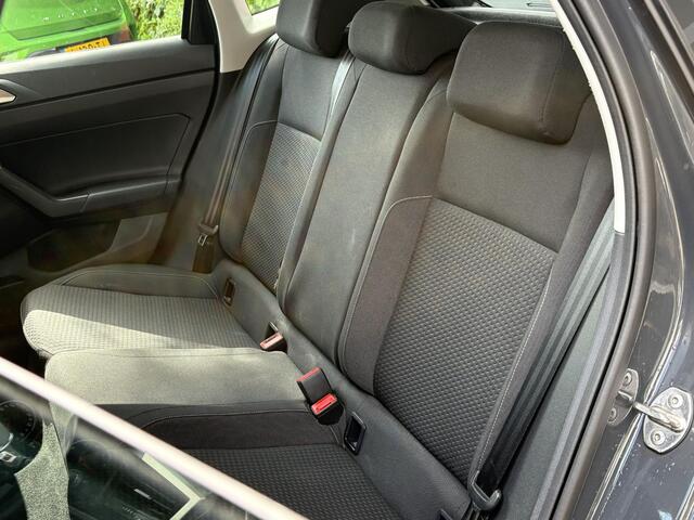 Volkswagen POLO 1.0 TSI Comfortline - Navigatie - Airconditioning - Trekhaak - Adaptieve Cruise Control