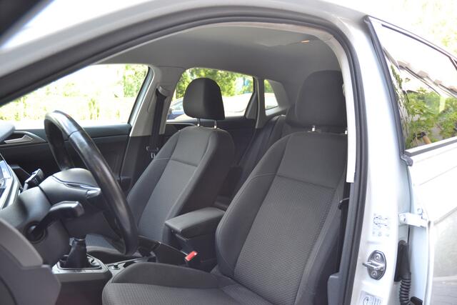 Volkswagen POLO 1.0 TSI Comfortline Business Stoelverwarming | Cruise Control adaptief | Bluetooth