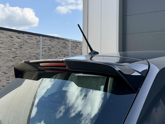Volkswagen POLO 1.0 TSI *R-Line* Stoelverwarming / Apple Carplay / Urano Grau / PDC V&A / LED / Bluetooth / 17"LMV