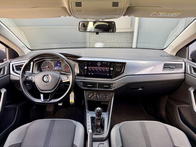 Volkswagen POLO 1.0 TSI *R-Line* Stoelverwarming / Apple Carplay / Urano Grau / PDC V&A / LED / Bluetooth / 17"LMV