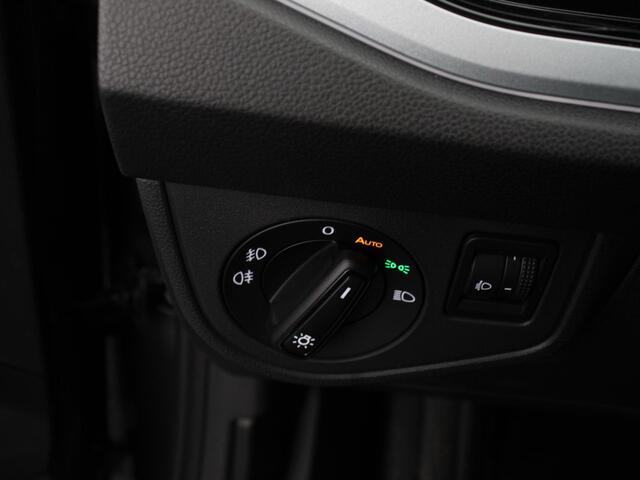 Volkswagen POLO 1.0 TSI DSG Goal Automaat Navigatie Apple Carplay/Android Auto Parkeersensoren Adaptive Cruise Control Stoelverwarming Matrix LED koplampen Climate Control