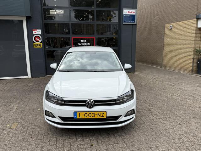 Volkswagen POLO 1.0 TSI Comfortline / Airco/ Navigatie/ Cruise/ Apple carplay/ LED