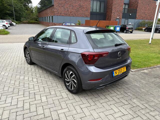 Volkswagen POLO LIFE