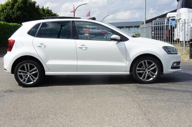 Volkswagen POLO 1.2 TSI ALLSTAR PANORAMA/PARELMOER/CRUISEADAPTIEF/APPLECARPLAY-ANDROID.AUTO KEURIGE STAAT
