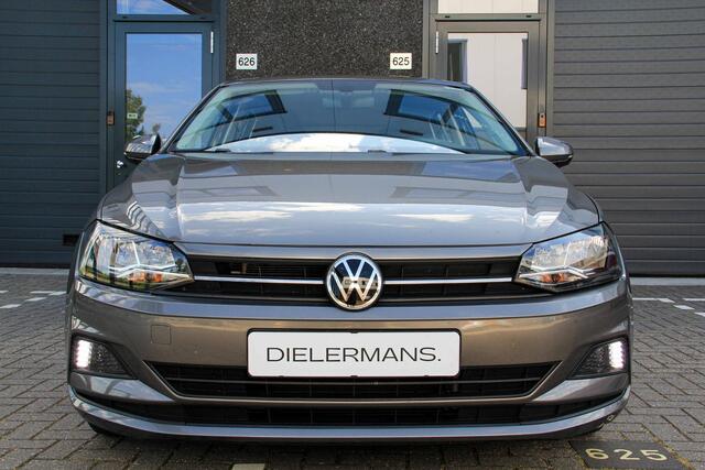 Volkswagen POLO 1.0 TSI Comfortline Business | DSG | Apple Carplay | Stoelverwarming | Reflex Zilver | 1e lak | Aantoonbaar onderhouden