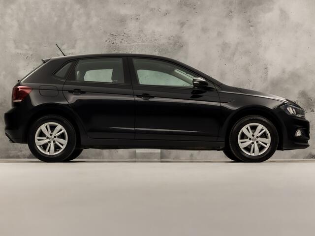 Volkswagen POLO 1.0 TSI Sportline (APPLE CARPLAY, GROOT NAVI, LM VELGEN, SPORTSTOELEN, ADAPTIVE CRUISE, NIEUWSTAAT)