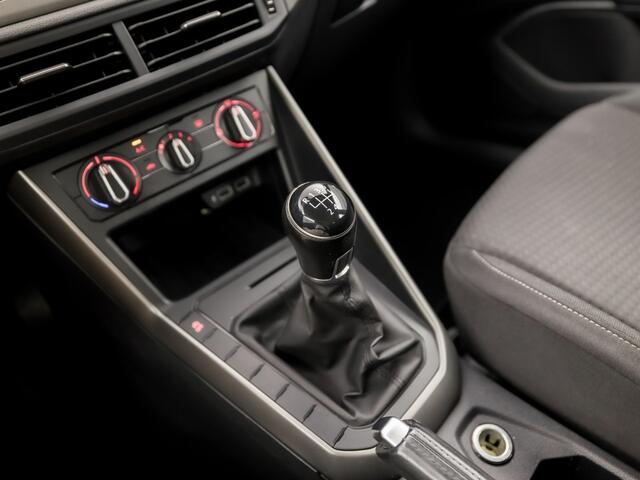 Volkswagen POLO 1.0 TSI Sportline (APPLE CARPLAY, GROOT NAVI, LM VELGEN, SPORTSTOELEN, ADAPTIVE CRUISE, NIEUWSTAAT)