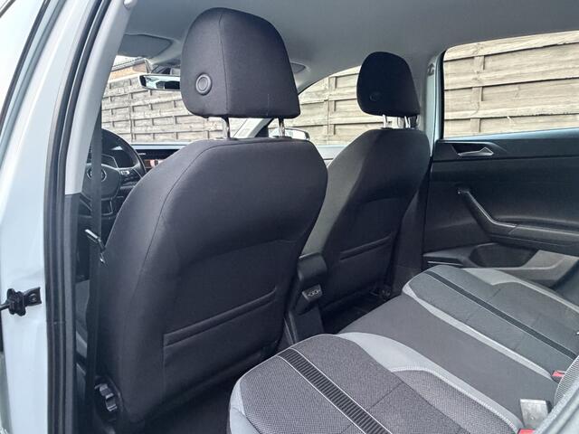 Volkswagen POLO 1.0 TSI Highline / Navi / BT / PDC / LM / NAP