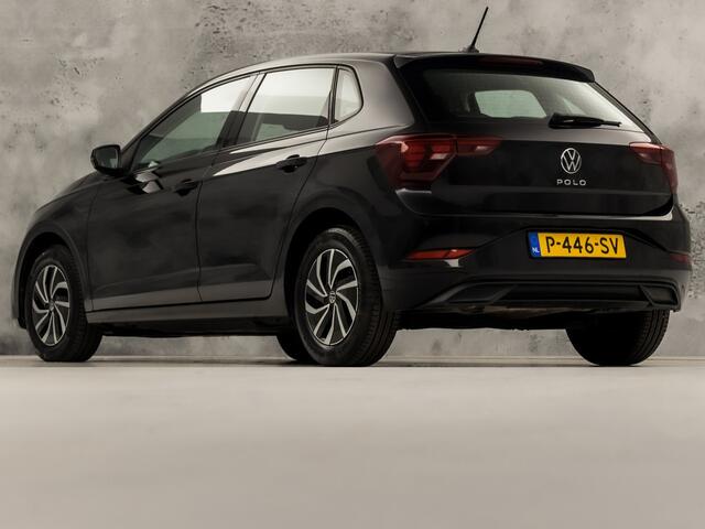 Volkswagen POLO 1.0 TSI Life Sport (VIRTUAL COCKPIT, 1e EIGENAAR, APPLE CARPLAY, GROOT NAVI, CLIMATE, STOELVERWARMING, SPORTSTOELEN, LM VELGEN, CRUISE, PARKEERSENSOREN, NIEUWSTAAT)