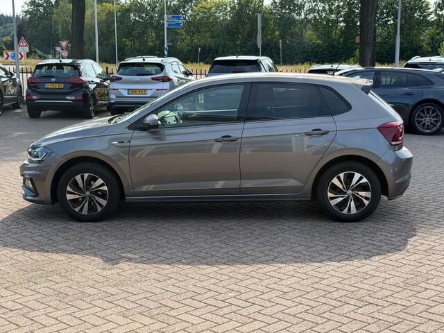 Volkswagen POLO 1.0 TSI Comfortline R-line / Camera / Navigatie / Parkeerhulp V+A / LED / 16'' / Apple CarPlay / Getint glas / Cruise Control Adaptief