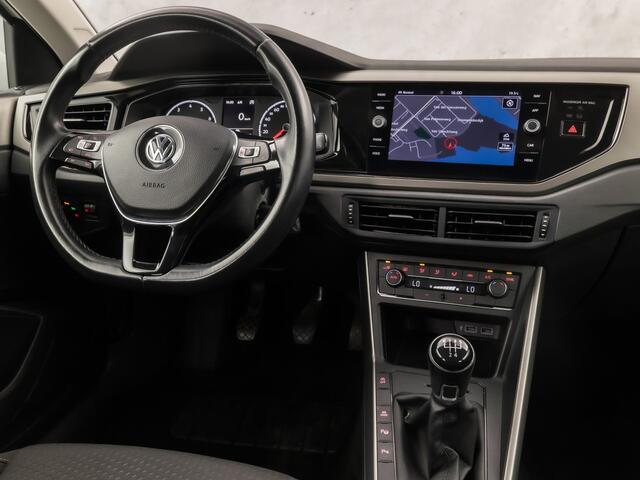 Volkswagen POLO 1.0 TSI Sportline (APPLE CARPLAY, GROOT NAVI, CLIMATE, PARKEERSENSOREN, SPORTSTOELEN, MODE KNOP, ADAPTIVE CRUISE, NIEUWSTAAT)