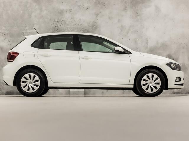 Volkswagen POLO 1.0 Sportline (APPLE CARPLAY, CRUISE, SPORTSTOELEN, BLUETOOTH, NIEUWE APK, ARMSTEUN, NIEUWSTAAT)