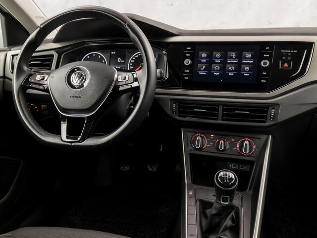 Volkswagen POLO 1.0 Sportline (APPLE CARPLAY, CRUISE, SPORTSTOELEN, BLUETOOTH, NIEUWE APK, ARMSTEUN, NIEUWSTAAT)