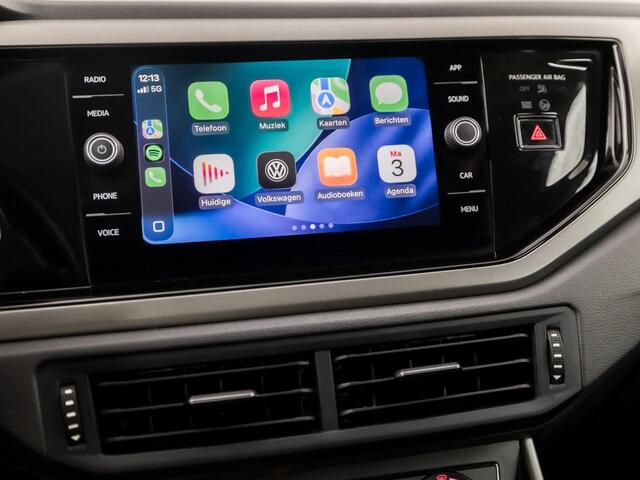 Volkswagen POLO 1.0 Sportline (APPLE CARPLAY, CRUISE, SPORTSTOELEN, BLUETOOTH, NIEUWE APK, ARMSTEUN, NIEUWSTAAT)