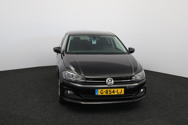 Volkswagen POLO 1.0 TSI Comfortline Business/ PDC V+A/ Extra getint glas/ Adaptive Cruise/ Apple + Android/ DAB+/ Navi/ Clima/ Bluetooth/ Armsteun/ Multi. LEDER. Stuur/ Mistl./ LED Dagrijverl.
