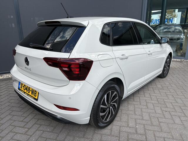 Volkswagen POLO 1.0 TSI Life Airco - Apple carplay - Parkeersensoren - Led verlichting - Radio - Cruise control - Bluetooth - Stuur multifunctioneel - Elektrische ramen - Licht metalen velgen 15 inch
