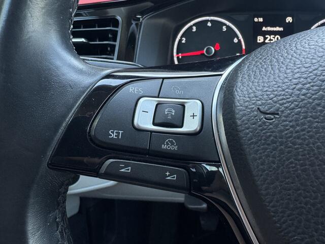 Volkswagen POLO 1.0 TSI Beats ? Carplay ? Camera ? Adapt. Cruise ?