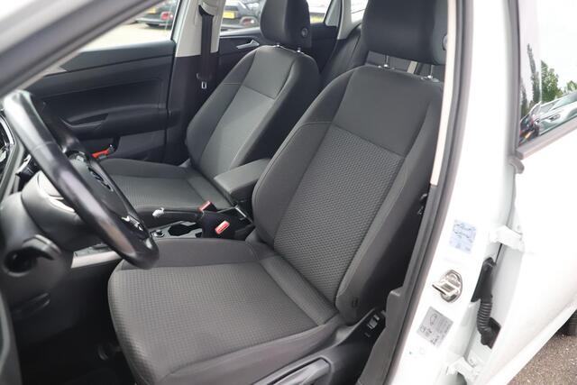 Volkswagen POLO 1.0 TSI Comfortline 95PK Trekhaak Navigatie Carplay Android Adaptive Cruise LED Airco