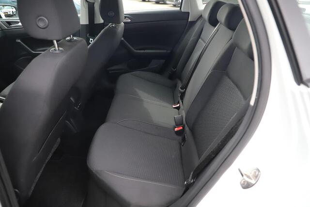Volkswagen POLO 1.0 TSI Comfortline 95PK Trekhaak Navigatie Carplay Android Adaptive Cruise LED Airco