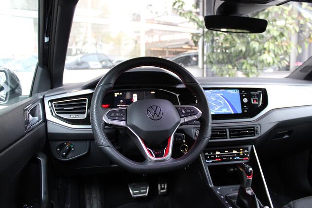Volkswagen POLO 2.0 TSI GTI TSI 210PK DSG GTI-SPORT IQ-LIGHT/PDC/CARPLAY