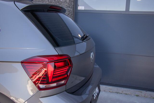 Volkswagen POLO 1.0 TSI Highline | DSG Automaat | Carplay | Climate | ACC | DAB | Stuurbediening | Sfeer | 2 X PDC | Navigatie | Garantie