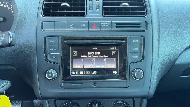Volkswagen POLO 1.0 Comfortline AIRCO / BLUETOOTH / ELEK RAMEN / CV / 5 DRS