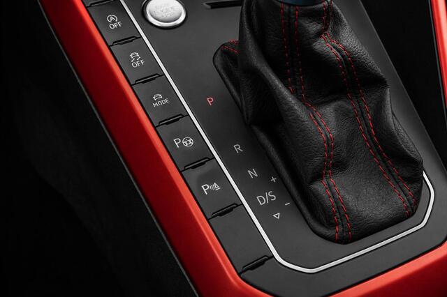Volkswagen POLO 2.0 TSI GTI | Virtual | Camera | Panorama | Led