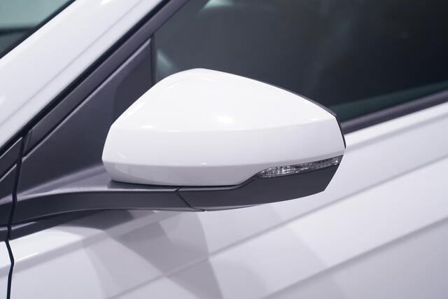 Volkswagen POLO 1.0 MPI Polo Airco Cruise Regensensor Licht en zicht pakket