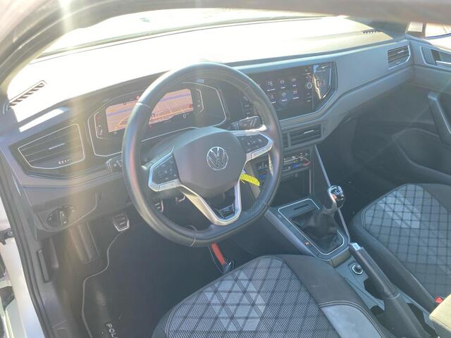 Volkswagen POLO 5-deurs 1.0 TSI R-Line NL Auto | Panodak | Virtual Cockpit | CarPlay | 17" Bergamo | etc.